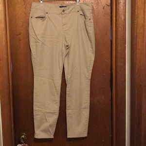 Women’s Khaki Pants